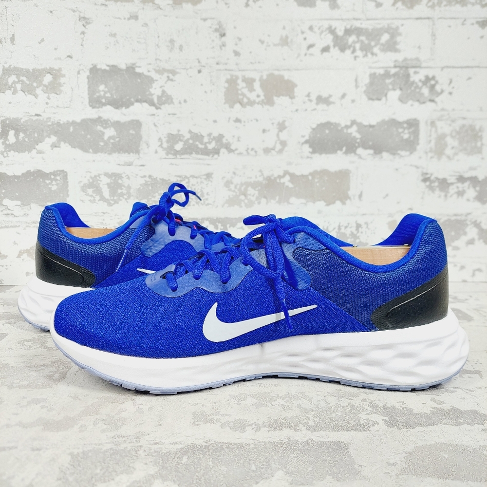 NEW Nike Revolution Boys Shoes Trainers Blue - White Sneakers E964 - Picture 3 of 11
